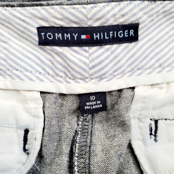 Tommy Hilfiger 100% cotton Denim Shorts Womans Size 10 - Picture 4 of 10